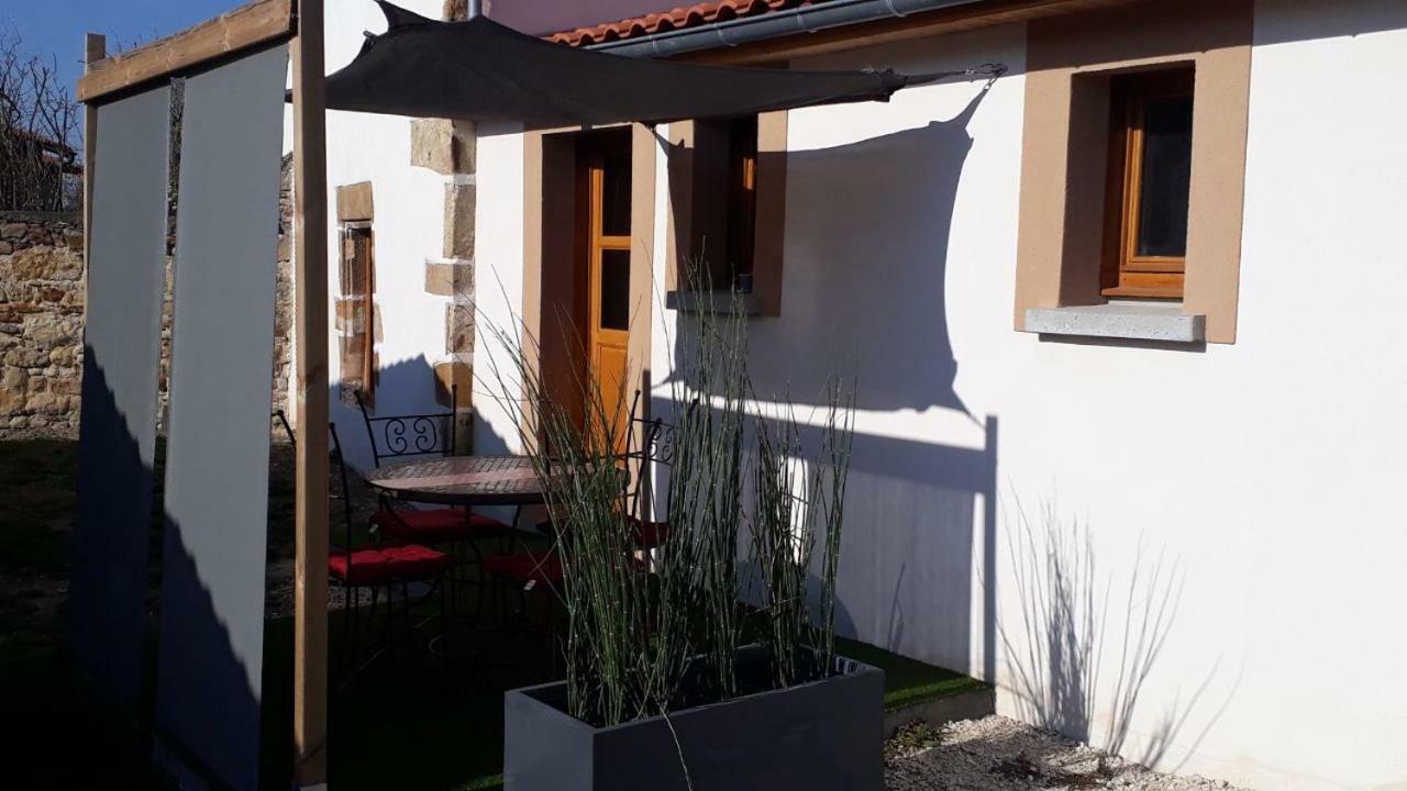 Pigeonnier Hotell Vic-le-Comte Eksteriør bilde